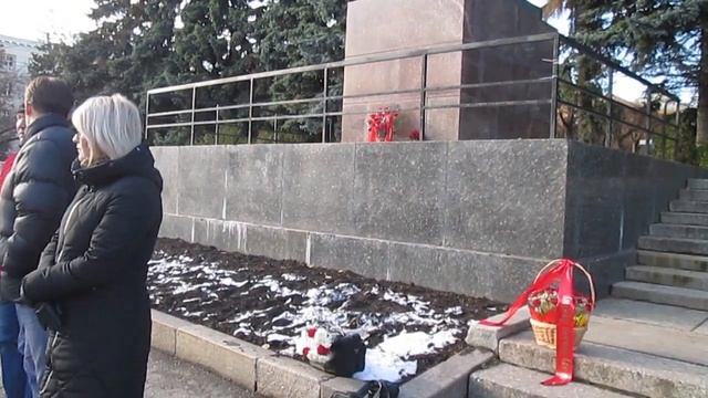 100-летие ВЛКСМ. Возложение цветов. Чебоксары. 29 октября 2018 смотреть онлайн