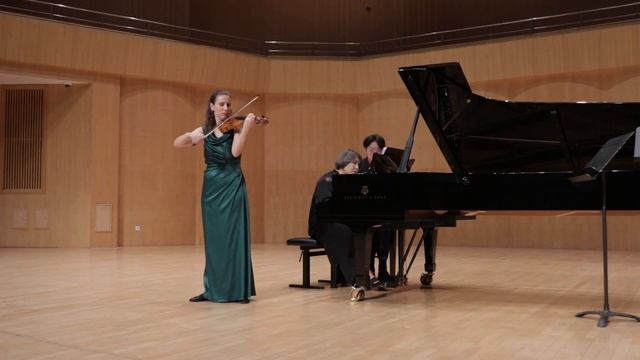 Bartok - Romanian Folk Dances смотреть онлайн