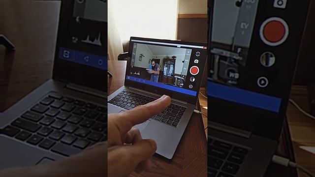 Как Снимать Себя На Основную Камеру Смартфона