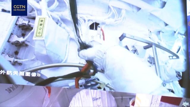 Первый выход в открытый космос смотреть онлайн
