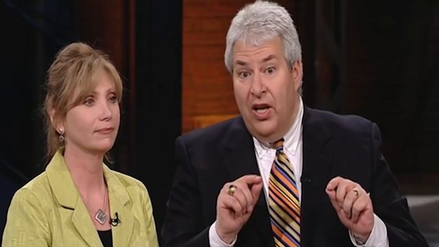 Entrepreneur Charms The Dragons With An Inspiring Success Story | Dragons' Den Canada смотреть онлайн