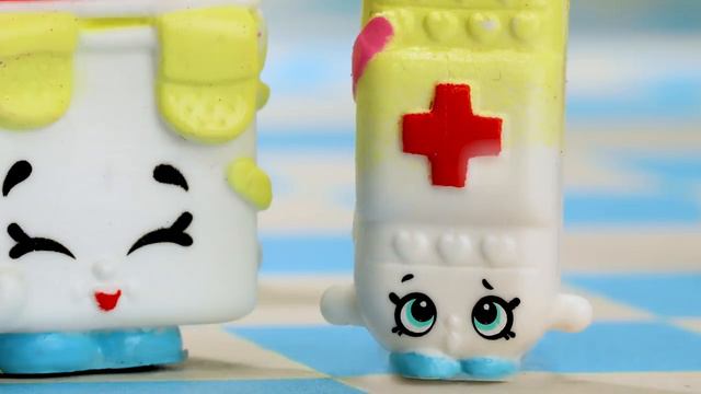 SHOPKINS Family Mini Packs S11 | Billy Bandage Has A Broken Heart… With The Bumps | Webisode