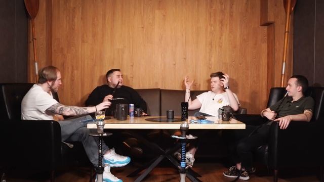 ЗАШКВАРНЫЕ КАЛЬЯННЫЕ ИСТОРИИ: Фил, Треха, Лев и Слава КМТМ смотреть онлайн