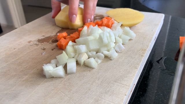 Чечевичный суп?обязательно попробуйте ❗️полезный и питательный❗️ смотреть онлайн