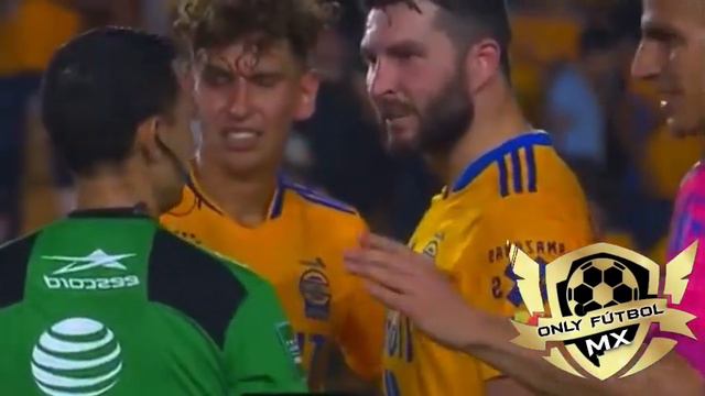 André-pierre Gignac le reclama con todo al árbitro ¡Se va Ardiendo! 😡 смотреть онлайн