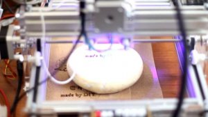 Гравировка 8ми ваттным лазером на искусственном камне