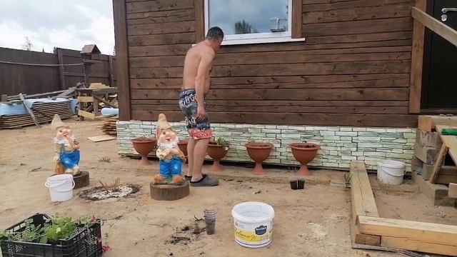 Садим огурцы, перцы, томаты. Жарим... смотреть онлайн