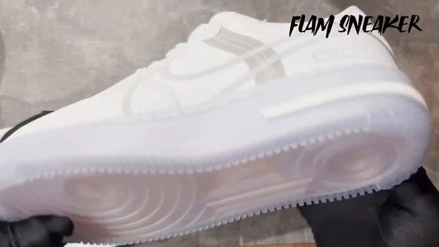 Nike Air Force 1 React White Light Bone смотреть онлайн