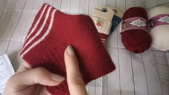 одни готовые носочки 🧦и вяжу новые 🧶 смотреть онлайн