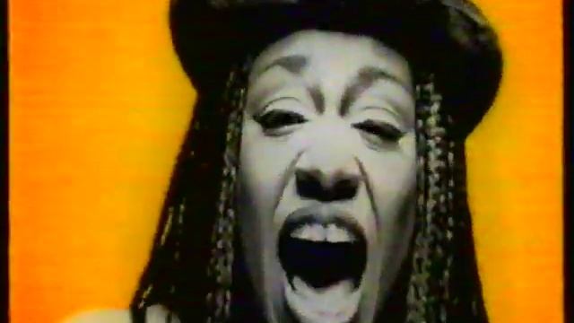 Channel 4 adverts 1996: Renault Megane talking car/Fruitang/Coca Cola/Blockbuster Video/Chessington смотреть онлайн