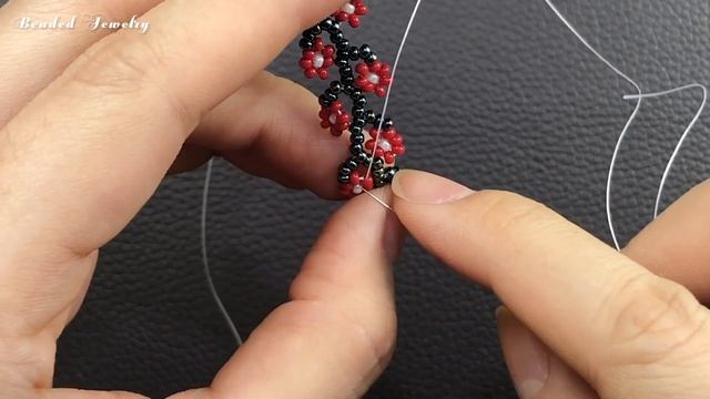 Beaded Daisy Chain Bracelet Tutorial. How To Make Beaded Bracelet