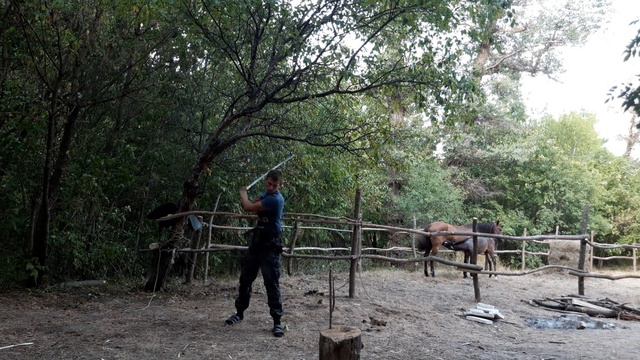 Тренировка рубка лозы на Золотом щите 2020 ШВХКО"Корогод" фланкировка шашкой смотреть онлайн