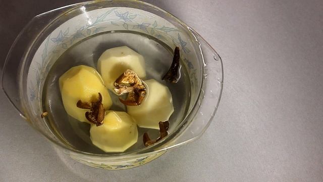 Просто заворачиваю любую начинку в тесто и выпекаю.4 рецепта из одного теста.