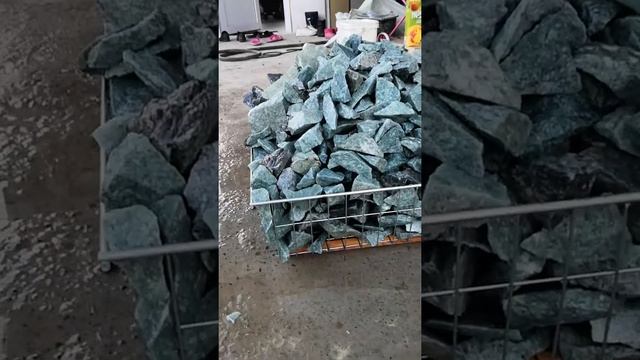 Как выглядит камень жадеит(Абаканский) смотреть онлайн