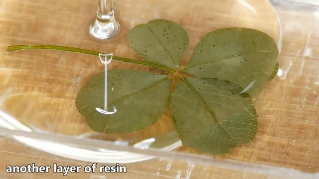 How To Make Four-leaf Clover Art With Epoxy Resin смотреть онлайн