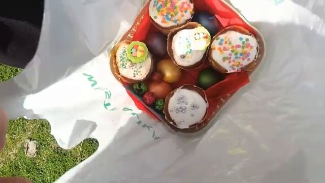 Освятили куличи.Свет больше не выключают по графику.23.04.2022.Абхазия.Сухум. смотреть онлайн