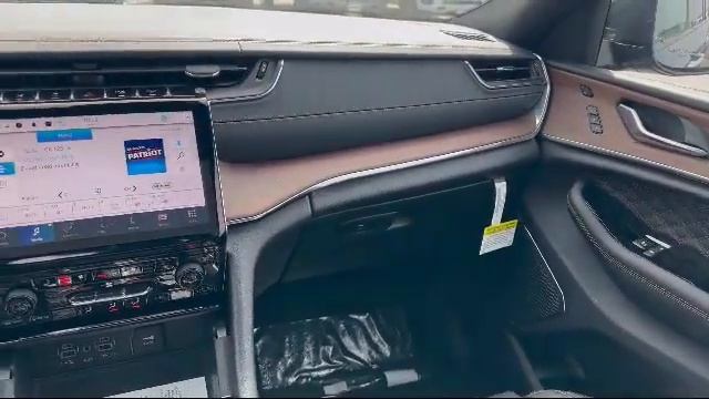 2023 Jeep Grand Cherokee Summit Portage Baraboo Pardeeville Endeavor Madison смотреть онлайн