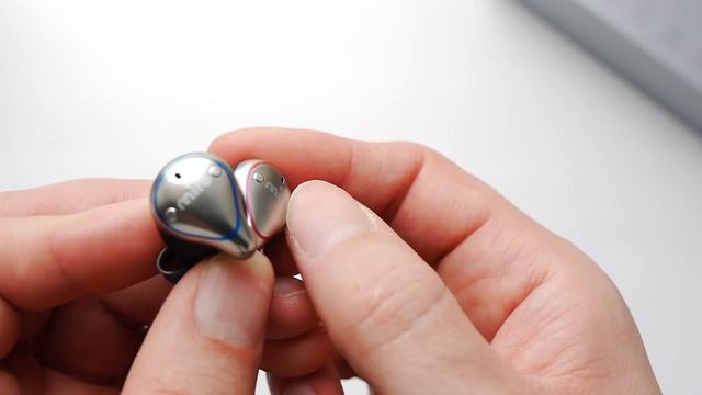 Беспроводные арматурные наушники MIFO O5. До 100 часов работы с кейсом! смотреть онлайн