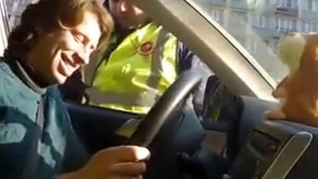 Жёсткий троллинг сотрудника ДПС смотреть онлайн