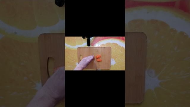 УХА И ХЛЕБУШЕК. ?.