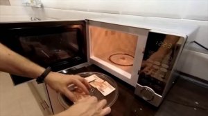 КАК СКЛЕИТЬ ПОРВАННЫЕ ДЕНЬГИ БЕЗ СКОТЧА И КЛЕЯ