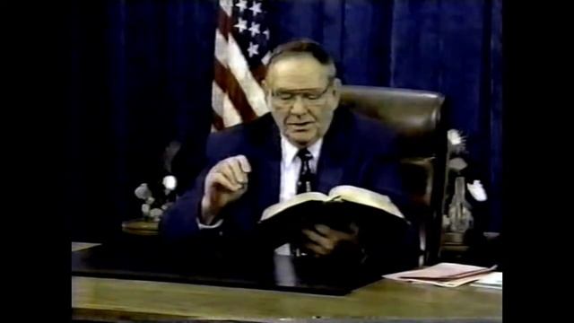 02. Nahum 2:11 - 3:19 END смотреть онлайн