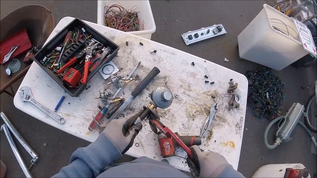 Bottle Runs + Street Scraps & Scrapping My SS Barbecues смотреть онлайн