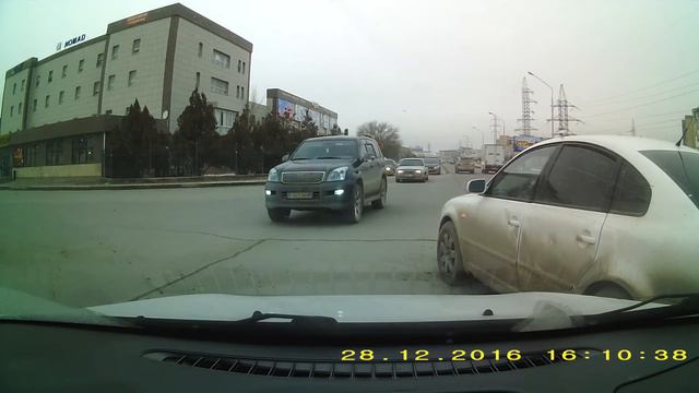 Поворот не с той полосы смотреть онлайн