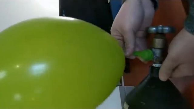 Как надуть шар гелием смотреть онлайн