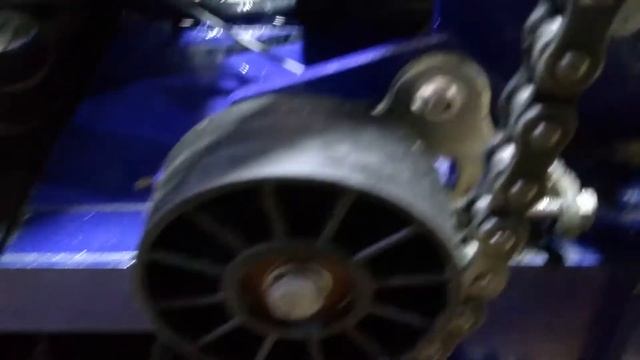 Устанавливаем свечу с зазором 1,1 мм на мотобуксировщик смотреть онлайн