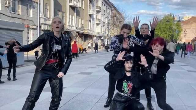 [ K-POP IN PUBLIC | ONE TAKE ] STRAY KIDS - MANIAC | Dance Cover By IDEST | RUSSIA смотреть онлайн