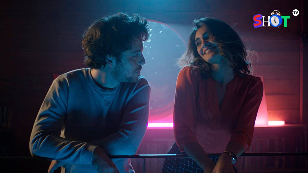 #ShotДня: "Никки Марианн" (Nikki Marianne/ комедия/ Франция/ 2017/ 15 мин./реж. Guillaume Caramelle) смотреть онлайн