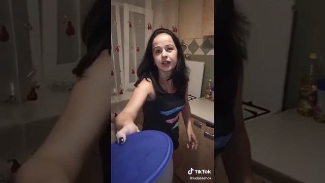 #VINE ЖЕНА ОТПРАВЛЯЕТ МУЖА НА КОРПОРАТИВ ??? смотреть онлайн