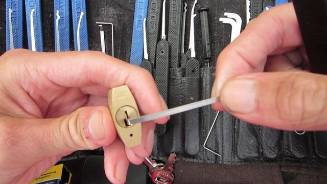 Abus No. 55/30 Padlock Picked Open. смотреть онлайн