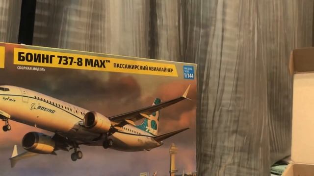 Boeing 737-8Max Zvezda 1/144.Обзор горячей новинки!! смотреть онлайн