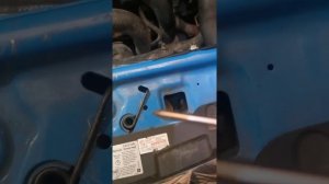 Як відкрити капот Опель Астра H 2007 р.в.