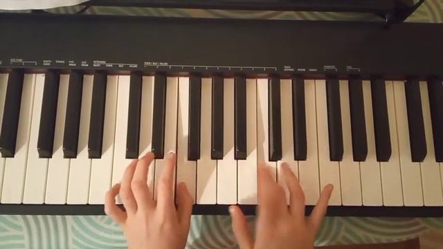 Граю на фортепіано пісню "Щедрик"✨ смотреть онлайн