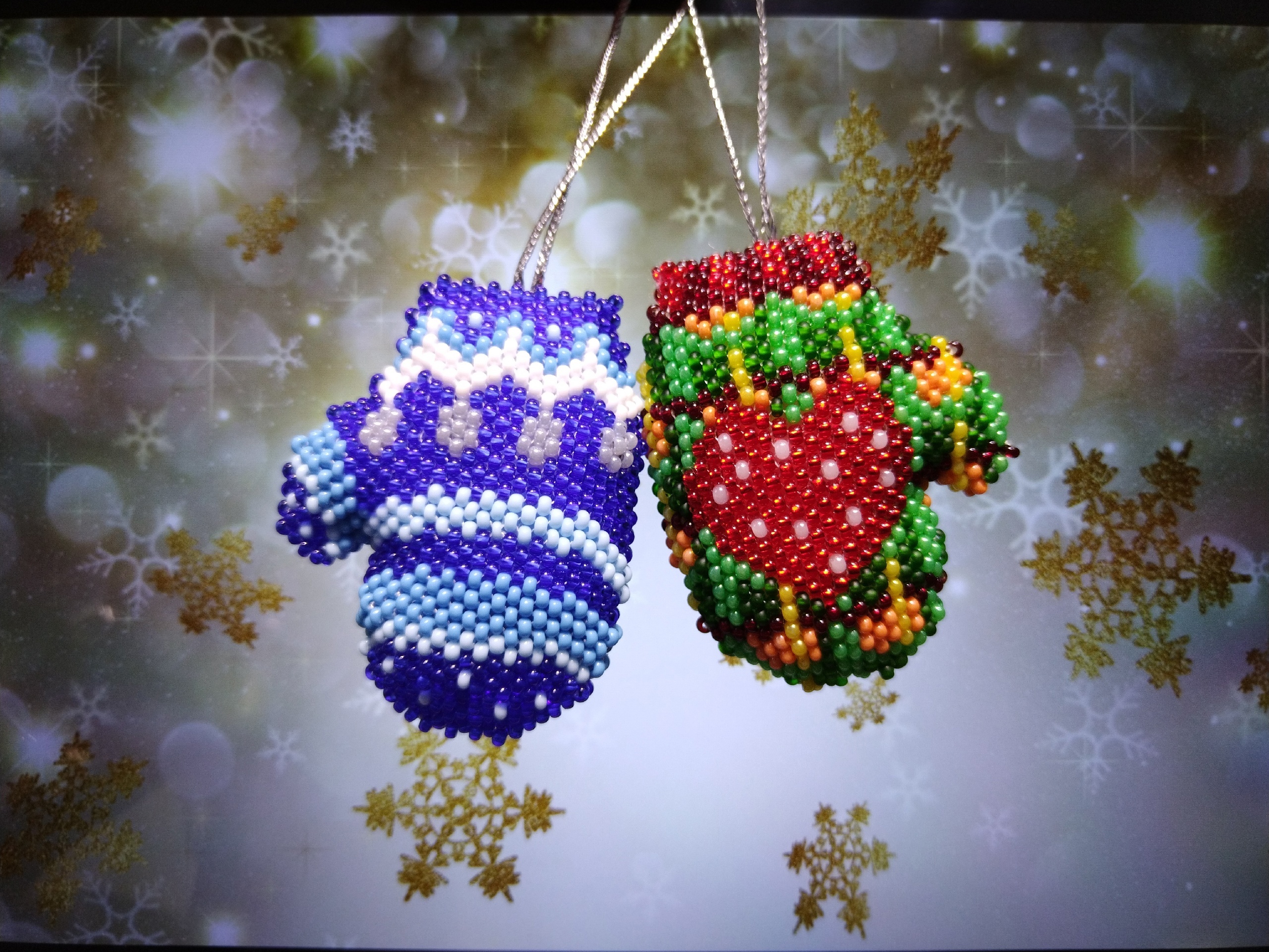 Мастер-класс. Рукавички. Кирпичное плетение. Часть 2. смотреть онлайн