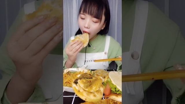 RUS SUB) пряные грибы Опёнок зимний ? рамён креветка поистине?Рецепт70 смотреть онлайн