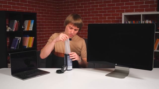 Чем протирать ЭКРАН, чтобы его НЕ ПОВРЕДИТЬ? смотреть онлайн