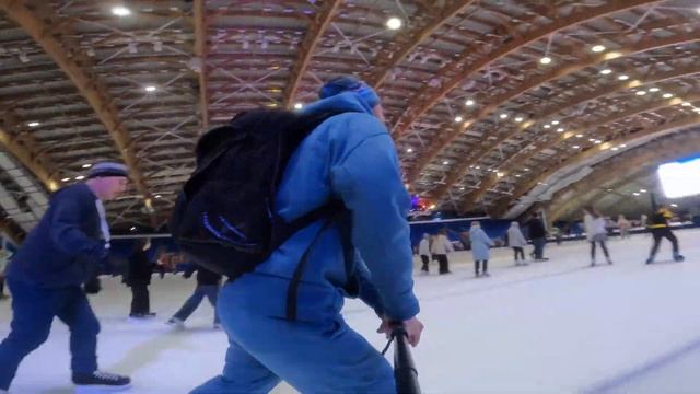 БАЙКАЛЬСКАЯ МАССОВКА в ЛЕДОВОМ ДВОРЦЕ "БАЙКАЛ" (10.12.2022) смотреть онлайн