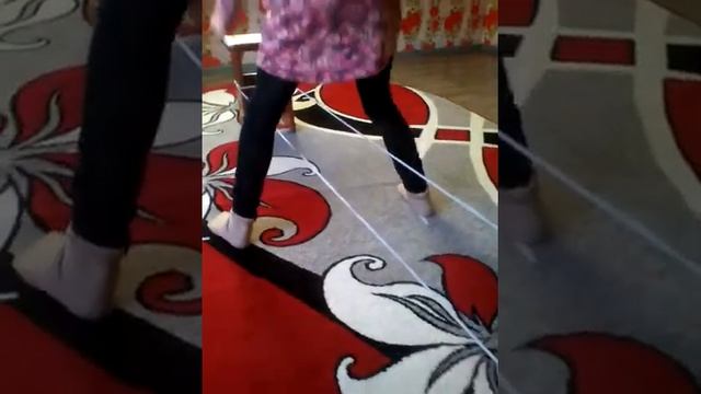 Игра в резиночку#показываем как играть# смотреть онлайн