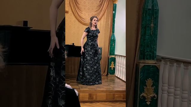 Кира Краснова (меццо-сопрано) - Редеет облаков