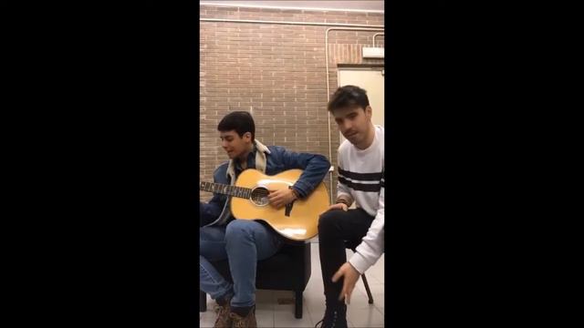Directo de Roi con Alfred cantando en los camerinos del Sant Jordi (2 marzo 2018) смотреть онлайн