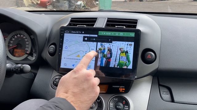 Toyota RAV4 2005-2012 - большой монитор взамен простой мультимедиа смотреть онлайн