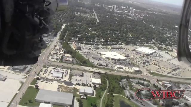 WJBC Flies in the 1929 Ford Tri-Motor Airplane смотреть онлайн