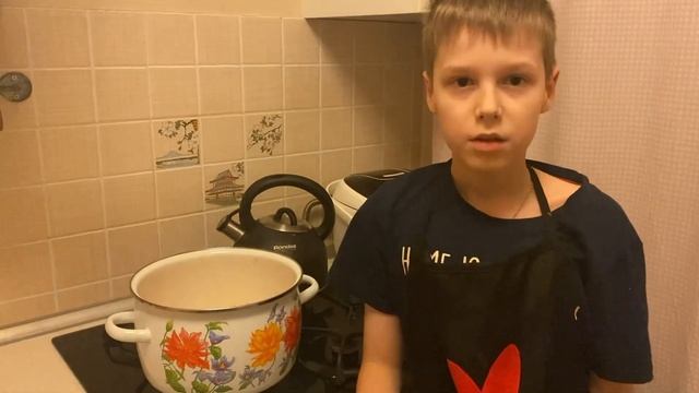 Печем яблочный пирог и учим польский вместе с Константым