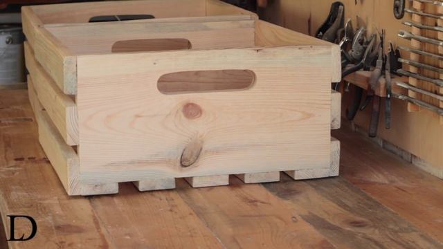 Coffee Table from Crates | Журнальный столик из ящиков смотреть онлайн