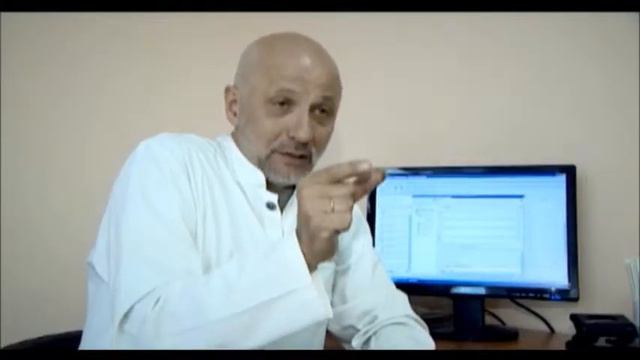 Люди в білих халатах молоді, симпатичні та перспективні......? смотреть онлайн