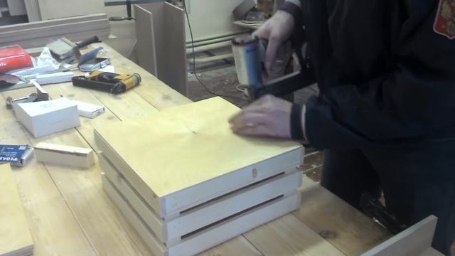 Ящик для подарков. Часть 3, дно и шлифовка. смотреть онлайн